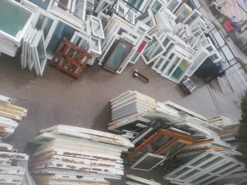 Hurtownia okien używanych sprzedaje małe okno pcv 43/48  roz uchylne