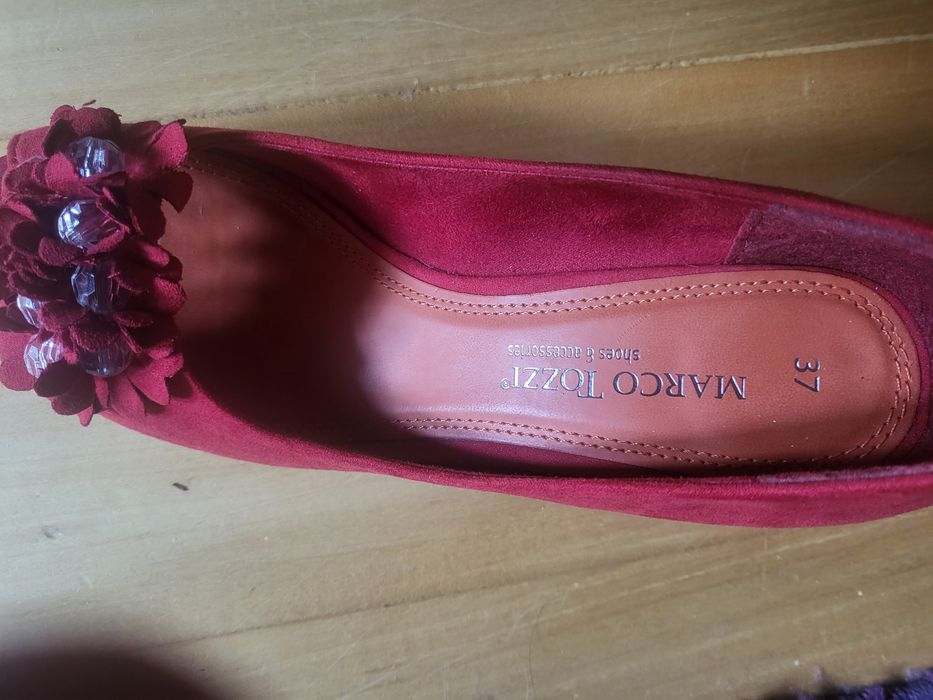 Czerwone buty pantofle odkryte palce Marco Tozzi r. 37