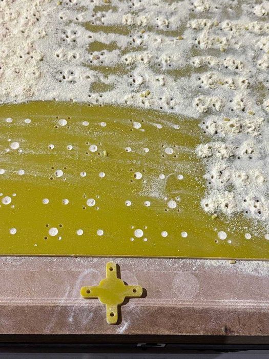 Фрезеровка на станках ЧПК / Фрезерування фанери, капролону, текстоліту