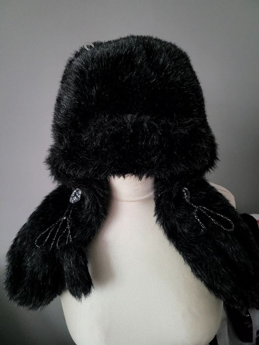 Nowa Czapka uszatka damska 58