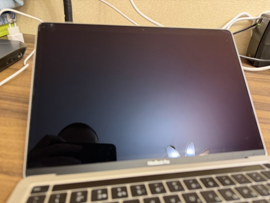Macbook pro 13’’ M1|8|256 Silver