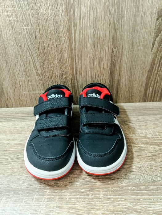 Дитячі кросівки Adidas Hoops 2.0, розмір 32, стан ідеальний