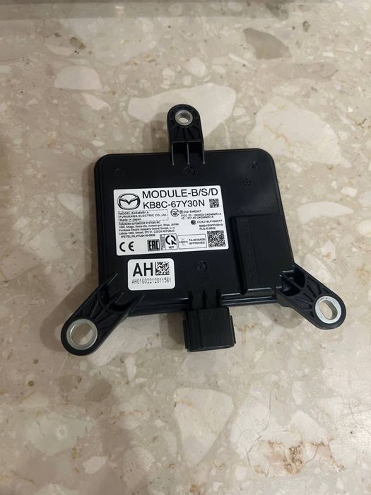 Датчик сліпих зон BSM правий Mazda (стан ідеал)