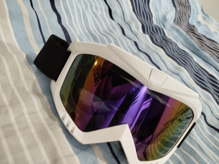 Google narciarskie snowboardowe