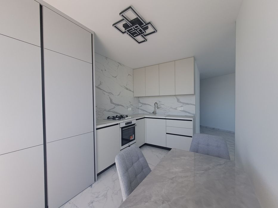 Продаж 1х-кімнатної квартири по пр-т. Злуки