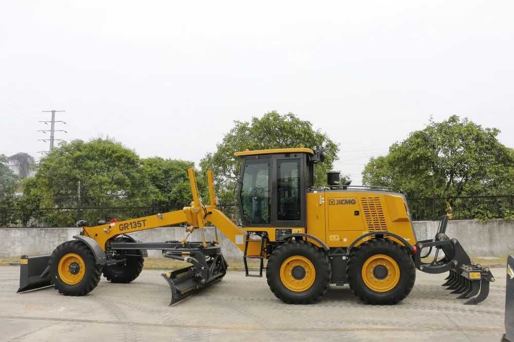 Równiarka drogowa XCMG GR135T  11 ton