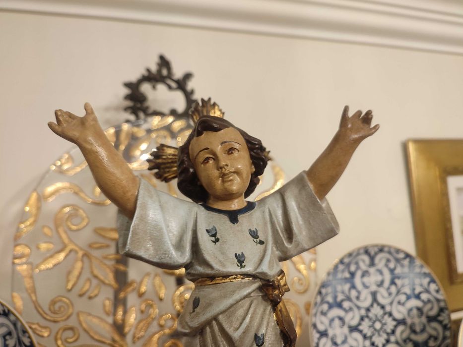 Arte Sacra - menino Jesus em pianha