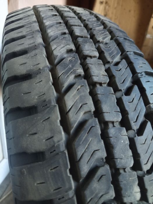 Шина 225 /  75 R16