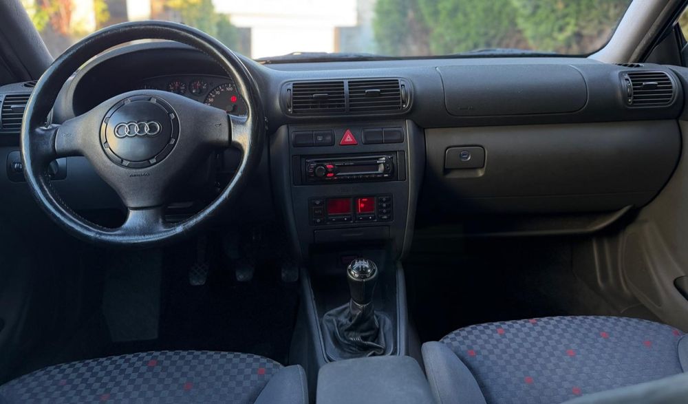 Audi A3 1.9 TDI 90cv-Nacional(278.000km)