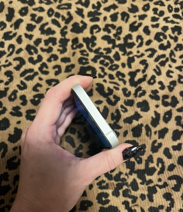 Продам айфон 12 mini на 128 GB