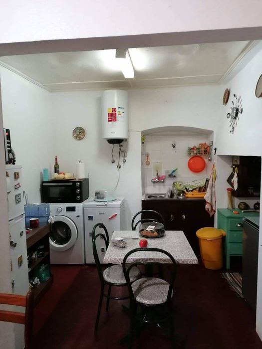 Vende se T2 em Veiros, Estremoz