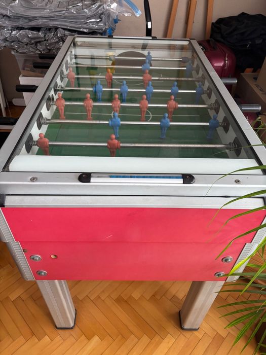Stół do gry w pilkarzyki