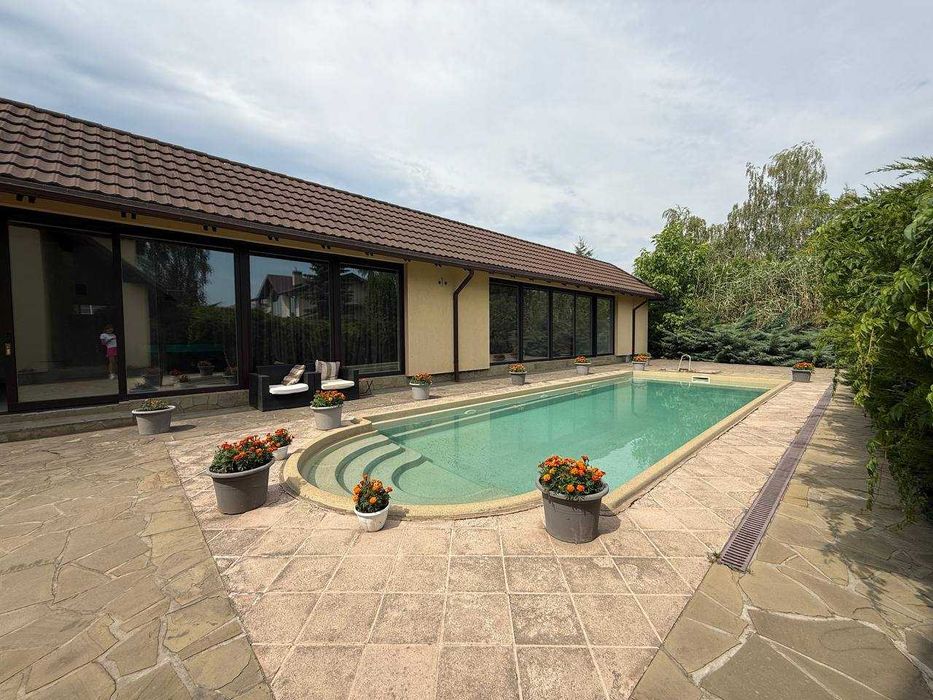 Продам уникальный 2эт дом 280 м + SPA-дом 170 м в коттеджном секторе