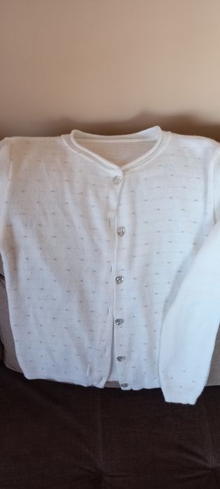 Sweterek  biały  152-158