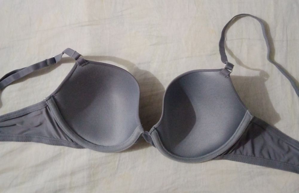 Продам бюстгальтер