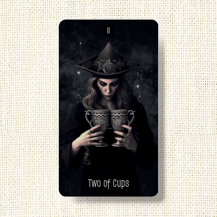 Dark Beauty Tarot Нови Карти Таро