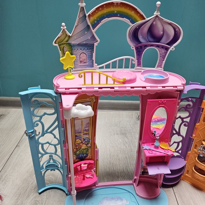 Barbie składany zamek plus jednorożec