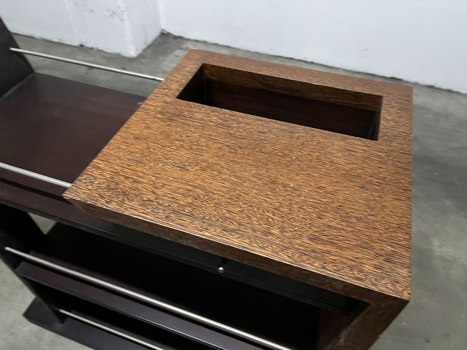 Bar para bebidas e copos com rodas
