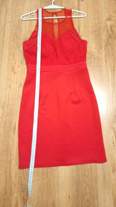 Sukienka czerwona 38