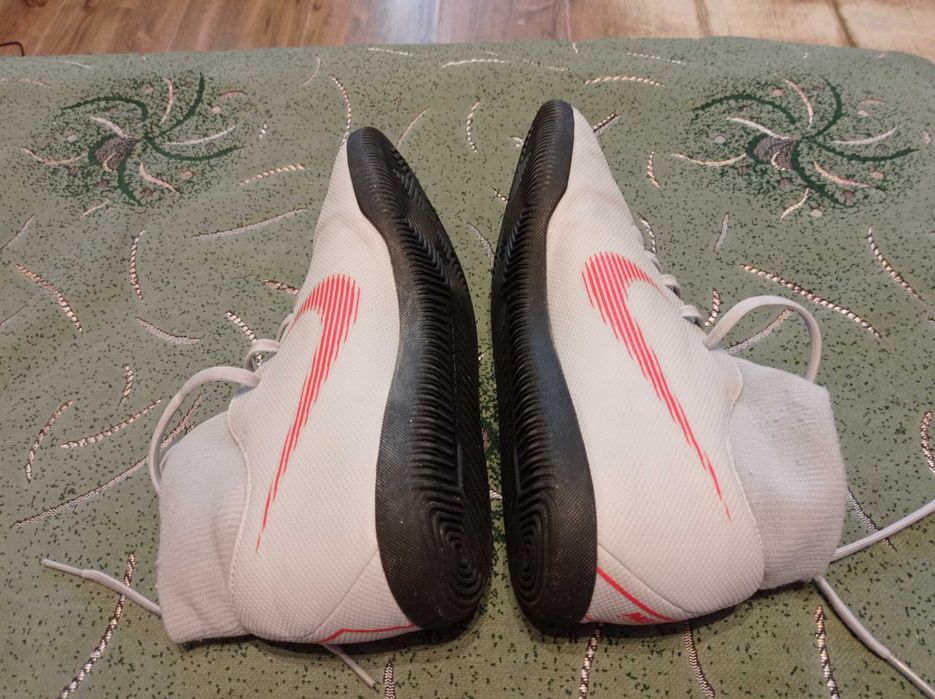 Футзалки Nike Mercurial (оригинал) фирменные размер- 43 стелька-27,5см