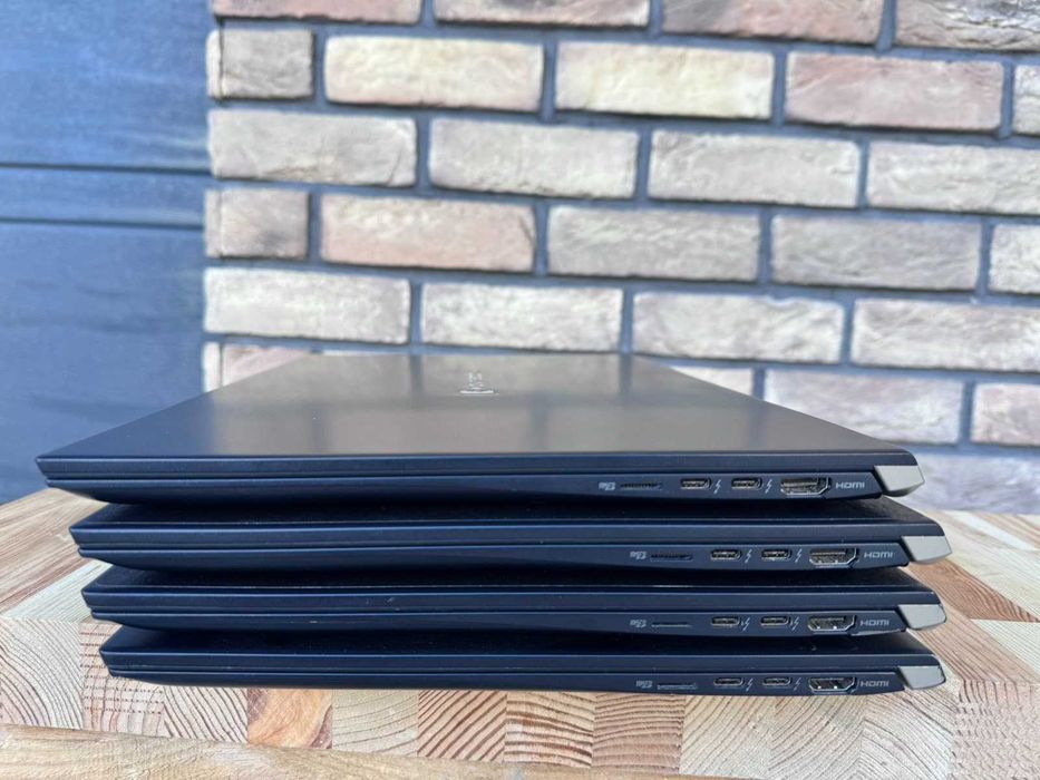 16GB RAM/15.6 IPS/Toshiba Dynabook X50/Бери для роботи,навчання/модем