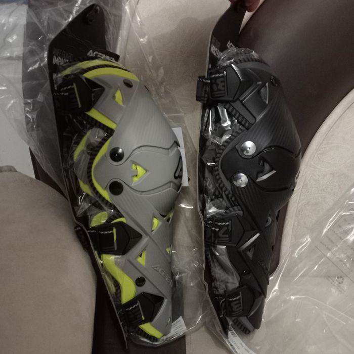 Наколенники ASERBIS