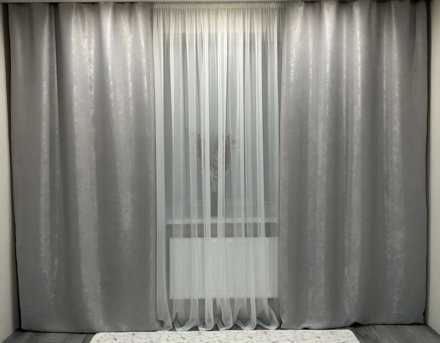 Продам готові штори серія блекаут! Нові 2шт.по 1.75м. Висота 2.50м .