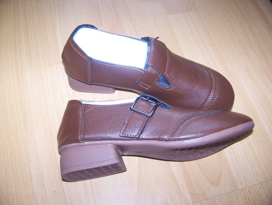 Buty wiosenno - jesienne 24 cm