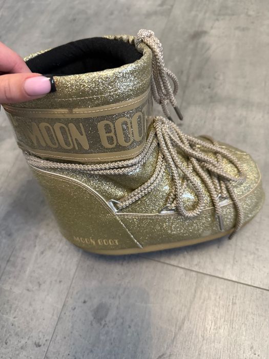 Buty złote z brokatem Moon Boot