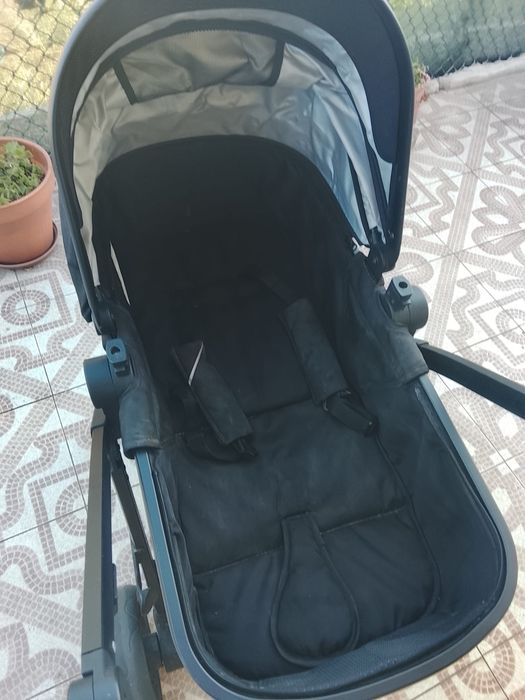 Carrinho de Bebé