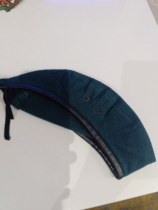 Beret wojskowy zielony ułożony bez podszewki,  Rozmiar 56