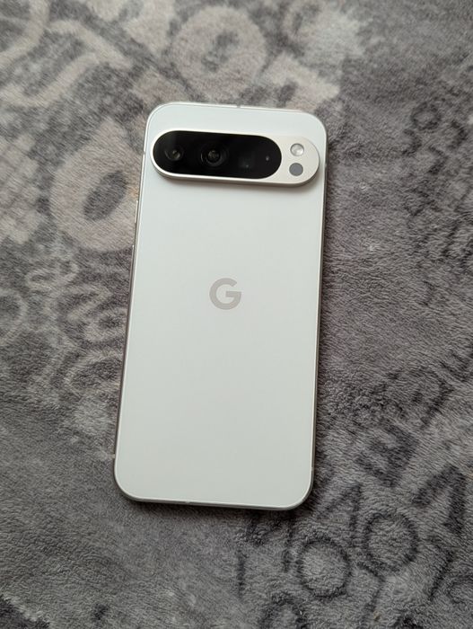 Google Pixel 9 pro XL 128 GB Neverlock 177 циклів зарядки! Ідеальний стан!