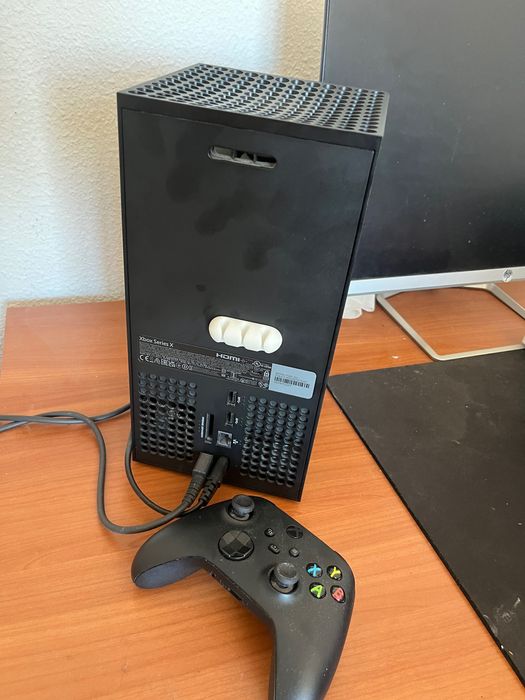 Xbox X com 1TB em ótimo estado