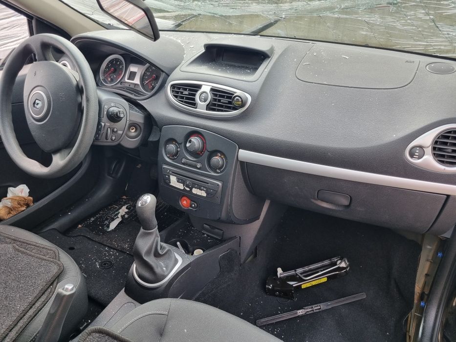 Renault clio 3 1.2 gasolina para peças