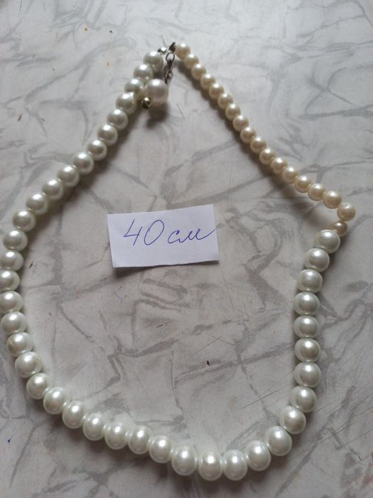 Продам бусы из натурального камня.