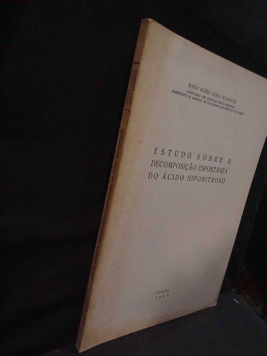 Estudo sobre a Decomposição espontânea do Ácido Hiponitroso