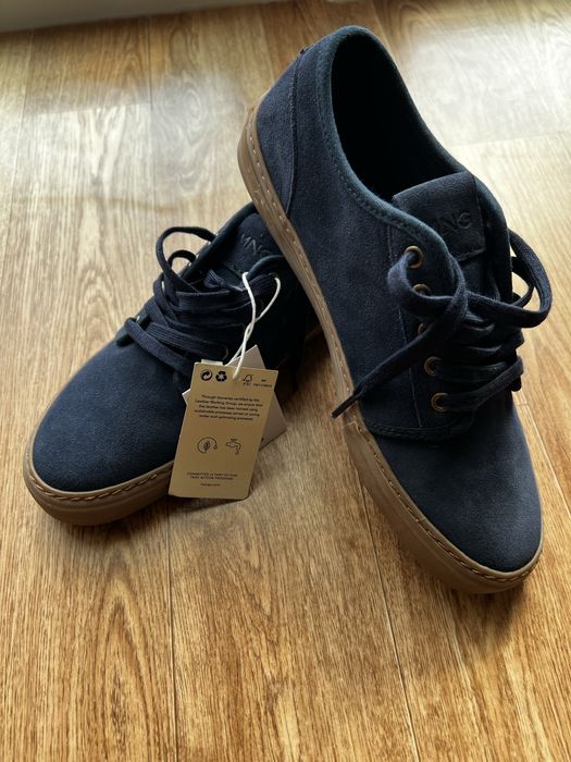 Продам нові замшеві кели Mango