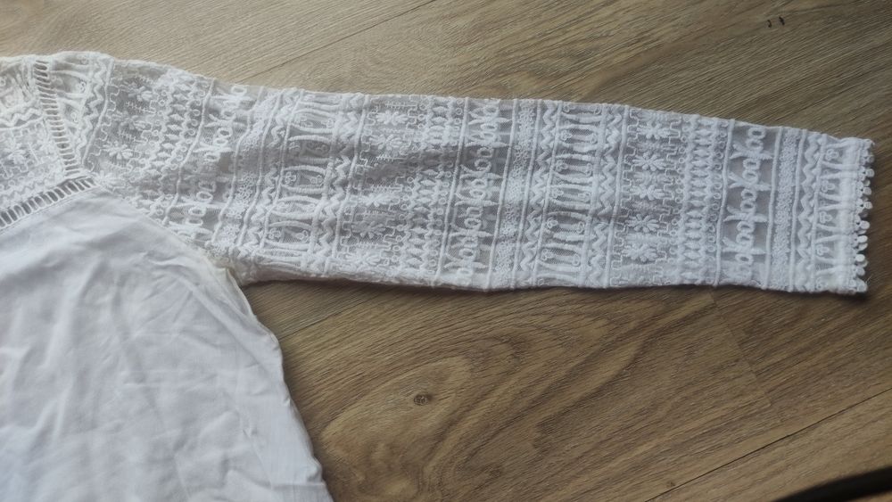 Camisola com detalhes