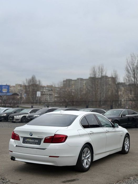 BMW 5 серия. Отличное состояние. 2.0. Автомат. 8500$