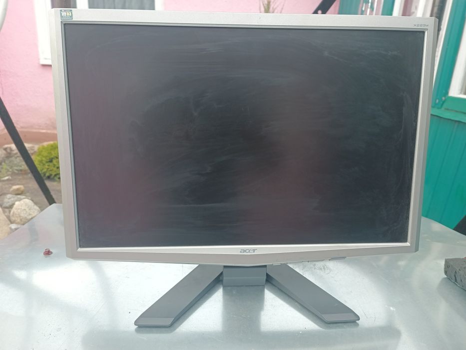 Монітор діагональ 24 Aser та системний блок