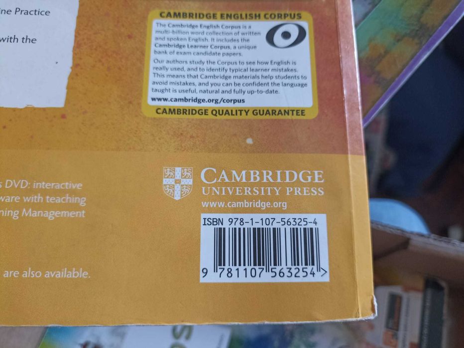 Cambridge Student's Book Think 3 + Workbook Think 3