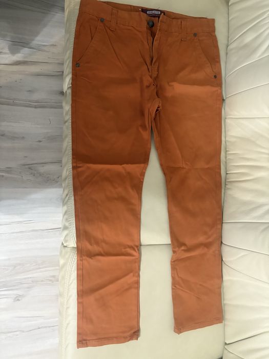 Spodnie eleganckie męskie