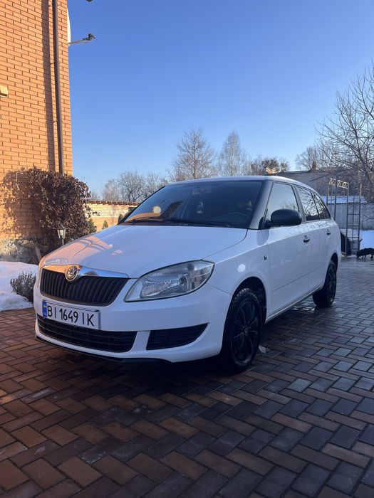 Шкода Фабія 2  гарний стан