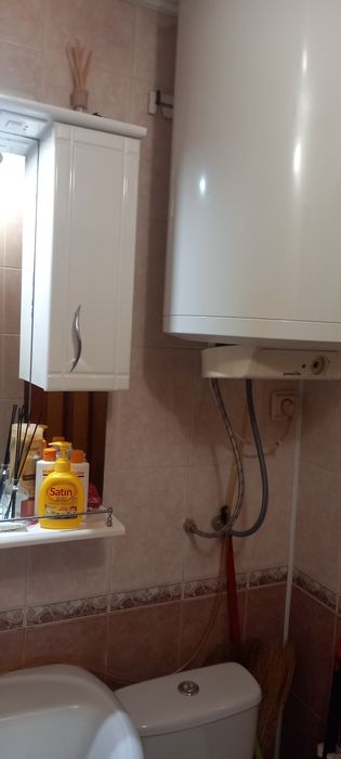 Продам 3к.кв.60м² 2/5 АО эл.мебель.2парковочных места.