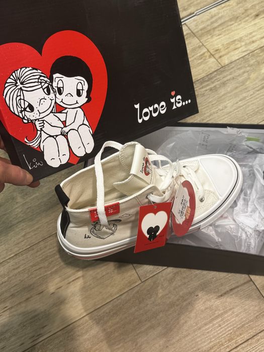 Кеды 42 р Love is…стелька 27 см   . Германия