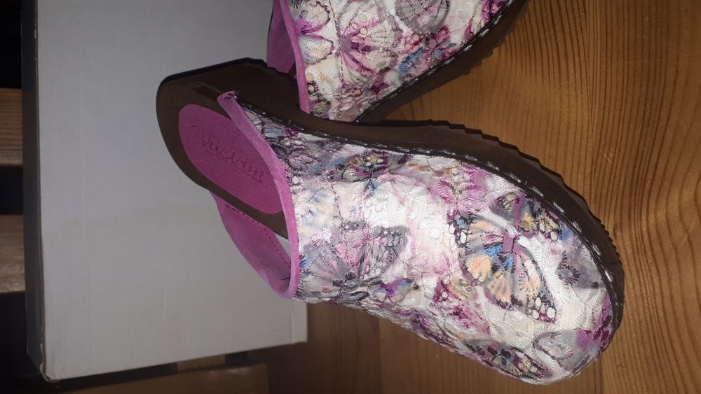 Chodaki lekkie nowe