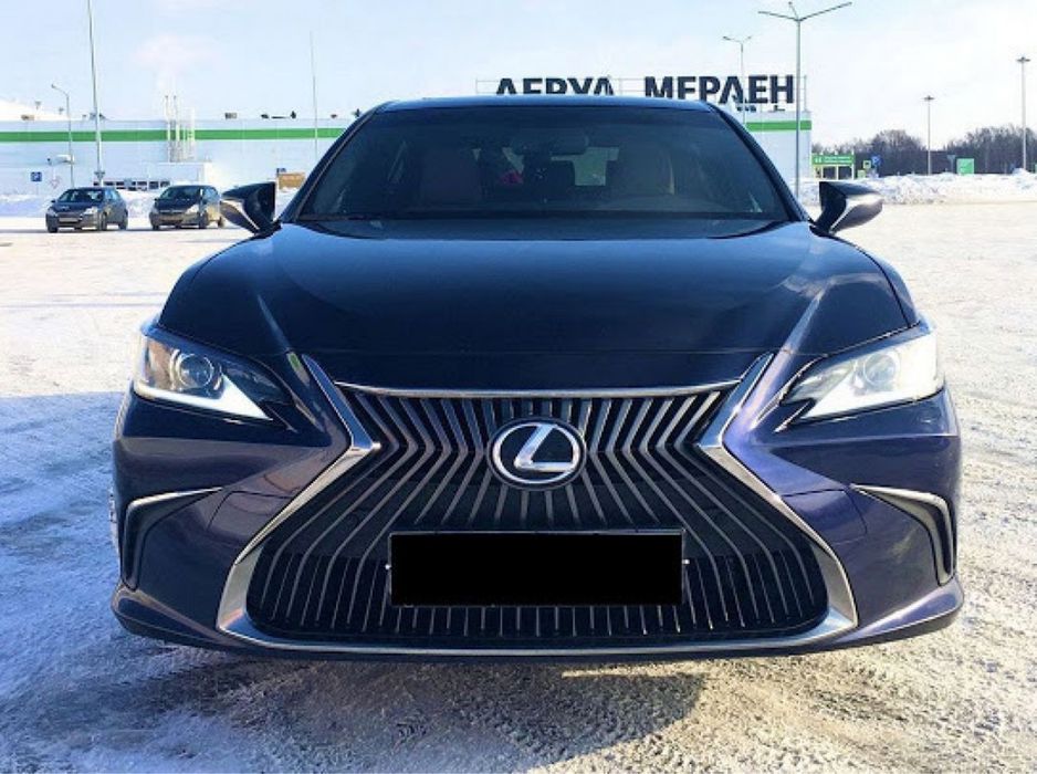 Бампер в сборе Lexus ES 2018+
