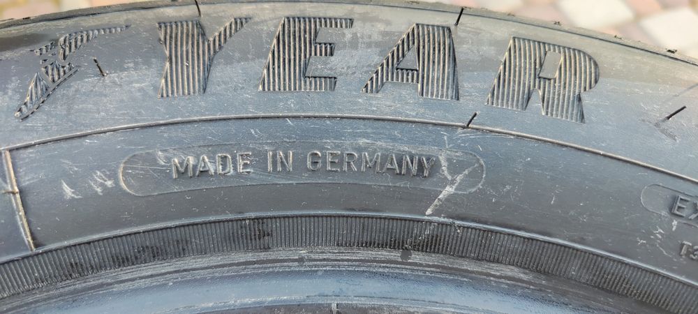 Шина GoodYear EfficientGrip Performance 185/60 R15 88H