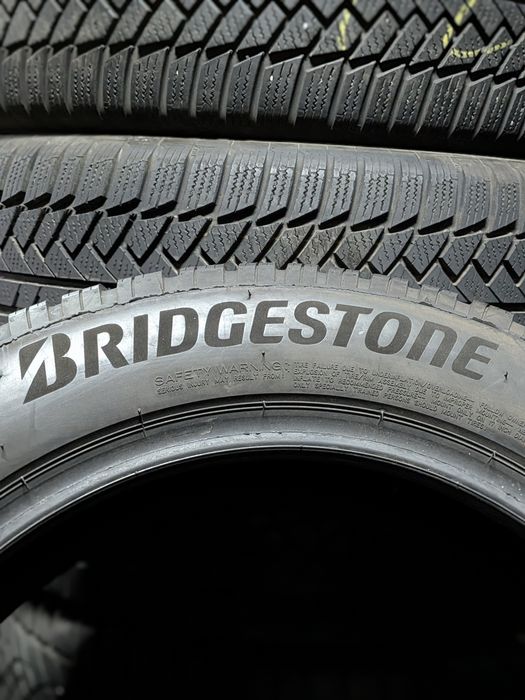 Резина зима зимові 215 55 r17 Bridgestone 2 шт 22рік колеса шини Gtyres