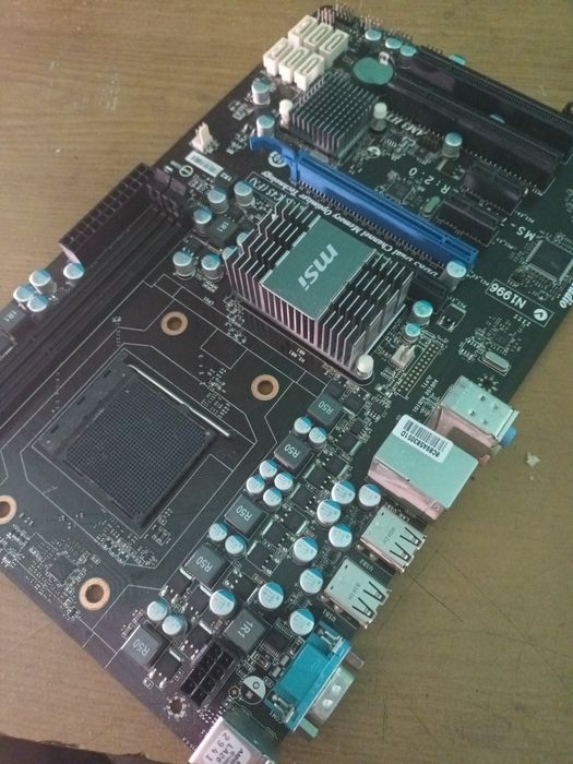 MSI A75MA-G55 (Socket FM1, DDR3)